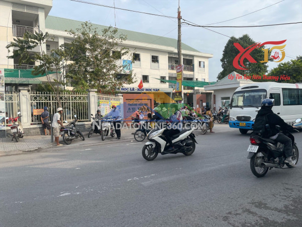 Bán nhà 300m2 đối diện trường tiểu học An Hòa CS2 đường Ngô Quyền An Hòa - Biên Hòa Bán nhà 300m2 đối diện trường tiểu học An Hòa CS2 đường Ngô Quyền An Hòa - Biên Hòa