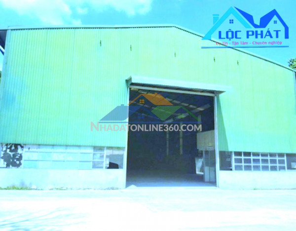 Bán xưởng góc 2 mặt tiền đường Đồng Khởi, Tp Biên Hoà, 2600m2 giá 37 tỷ