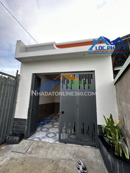 Bán nhà 1 trệt 1 lầu lửng phường Tân Hiệp Biên Hoà 102m2giá chỉ 2,95 tỷ