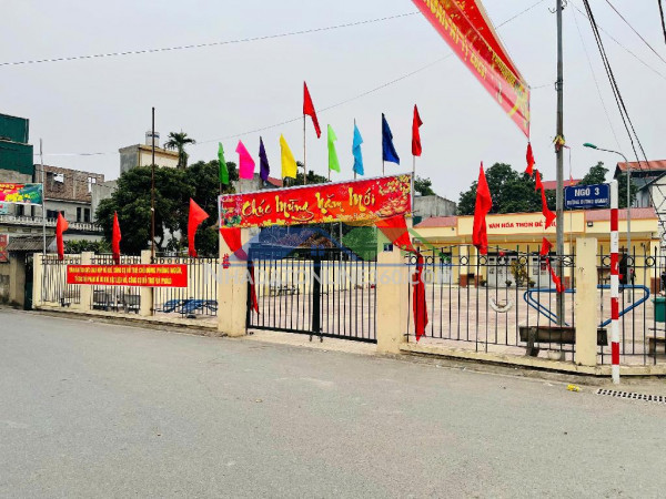 Cực đẹp-ô tô tránh thông-khách xây nhà vừa ở vừa kinh doanh quá tuyệt vời.
