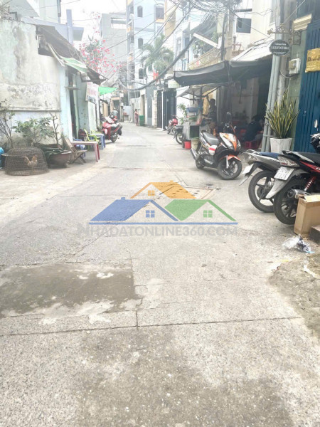 Bán nhà quận 5 đường trần phú, 32.7m2, 6.8 tỷ, hẻm 4m thông