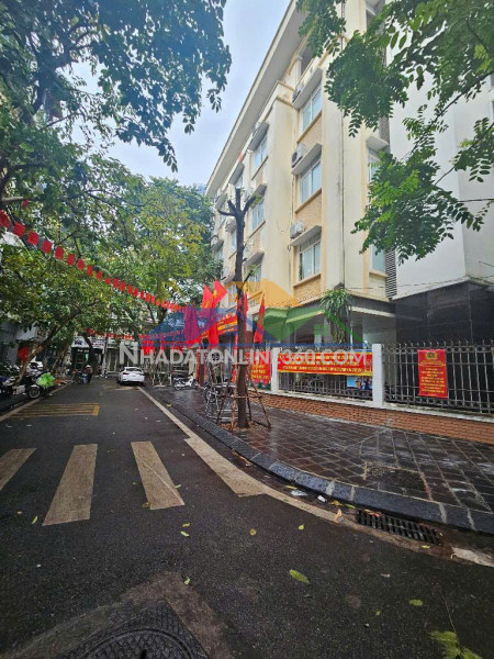 ???? bán đất khu phân lô đầm trấu - vị trí vàng - ô tô vỉa hè - mặt tiền khủng ????