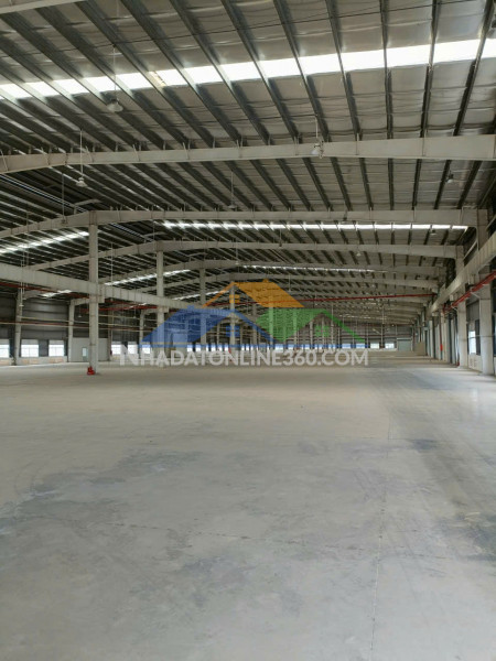 Bán xưởng đức hòa long an. dt 5.425m2. đường container. điện 320kva