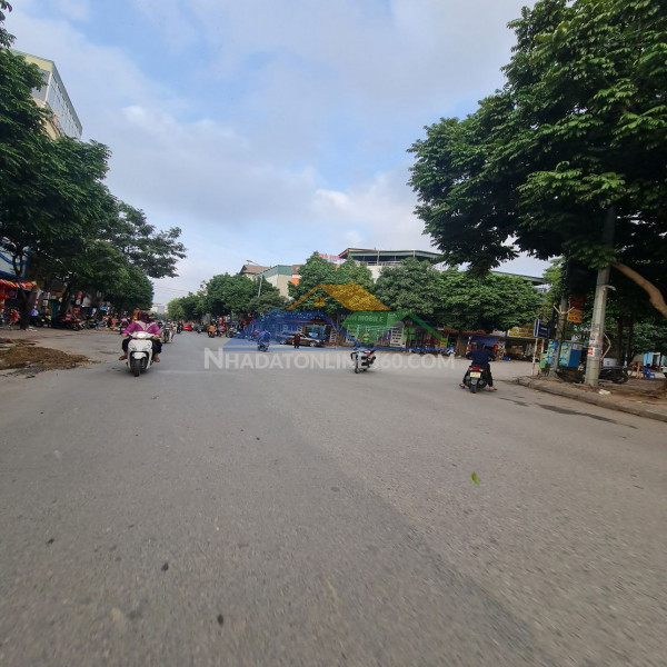 2x tỷ tiểu học nhận nhà ở ngay full nội thất. 205m2 2 tầng, đường 18m tại đa tốn, gia lâm. lh 0989894845