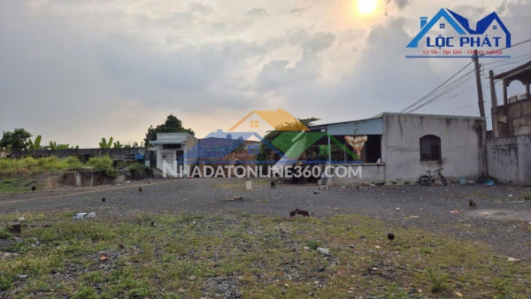 T25 Cho thuê 4000m2 đất tại Phường An Hòa Biên Hòa chỉ 45 triệu/ tháng Mặt tiền đường nhựa , cách Q