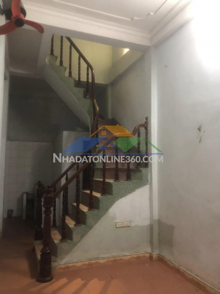 Cho thuê nhà ngõ ô tô khương đình, 32m2, 3 tầng, 4 pn, chỉ 10.5tr -  vp, ở hộ gđ, nhóm, kd onl