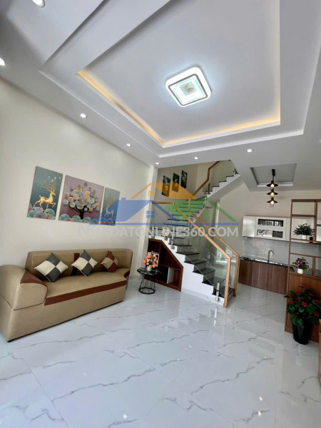 Bán nhà 1 trệt 1 lầu bến gỗ an hòa,đường 2 ô tô,gần bệnh viện singmart