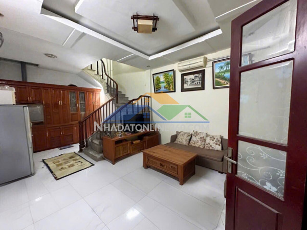 Cho làm spa, salon, vp cty phố hào nam 45m2, 5 tầng, mặt tiền 4m, giá 25 triệu