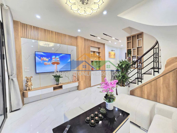 Nhà dân xây chắc chắn, cực đẹp phố tam trinh - hai bà trưng, 68m2 x 5 tầng, ô tô đỗ cửa, giá 20 tỷ
