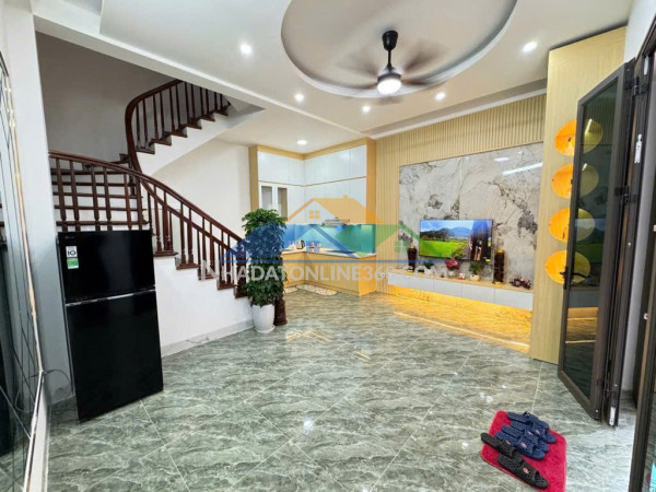 Bán đất tặng nhà cấp 4 ngõ ô tô phố trương định, 67.9m2, mặt tiền 7.48m2, giá chào 230tr