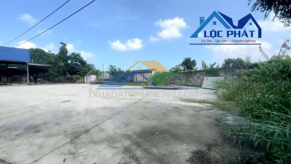 Bán xưởng Xuân Phú Xuân Lộc Đồng Nai 27.000 m2 chỉ 40 tỷ Bán xưởng Xuân Phú Xuân Lộc Đồng Nai 27.000 m2 chỉ 40 tỷ
