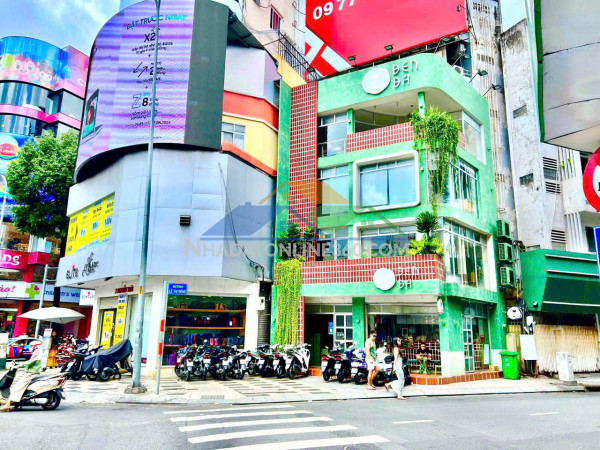 Cần cho thuê vị trí ngay vòng xoay phù đổng siêu đẹp