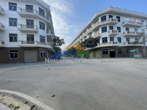 Căn góc shophouse  4 tầng. bàn giao nhà, sang tên sổ ngay. lh: 0966 343 969