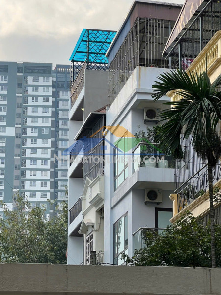 Cho thuê nhà nguyên căn ngõ 800 bạch đằng, 4 tầng, 30m2, 2 ngủ khép kín