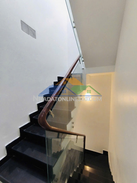 Nhà chủ xây mới 100% - hẻm 4m - nguyễn thái sơn - p4 gò vấp - 4 tầng hoàn công đủ - 5pn lớn - bán 7.9 tỷ tl