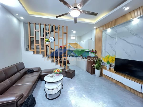 ???? bán nhà xuân đỗ – long biên – 4.5 tỷ ????10m ra ô tô tránh