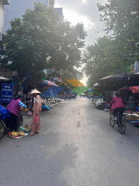 Mậu lương kiến hưng, phân lô ô tô tránh  kinh doanh, 40m2 , chào 10 tỷ hơn.