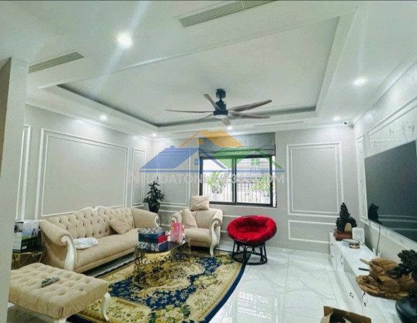 Bán nhà mặt phố đặng văn ngữ - kinh doanh sầm uất - 3 phút đi bộ ra hồ đắc di - khu vip dân trí