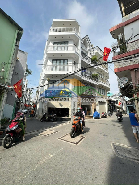 Nhà góc 2 mặt tiền hoa đào, dt 39m2, 5 tầng, 5 phòng ngủ, giá 14.8 tỷ có tl