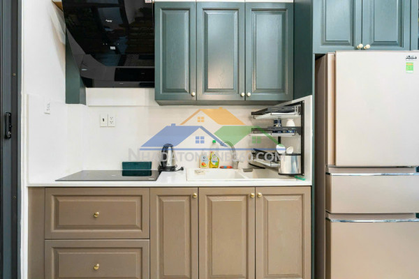 Nhà 2mt ngay ngã 4 đề thám bùi viện, quận 1, dt:51m2, ngang hơn 5m giá 39 tỷ