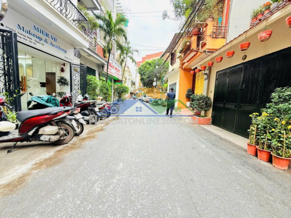 Phân lô, ô tô đồng tàu- hoàng mai, 45 m2, 6 tầng, mặt tiền 4  m, giá  nhỉnh 12 tỷ.