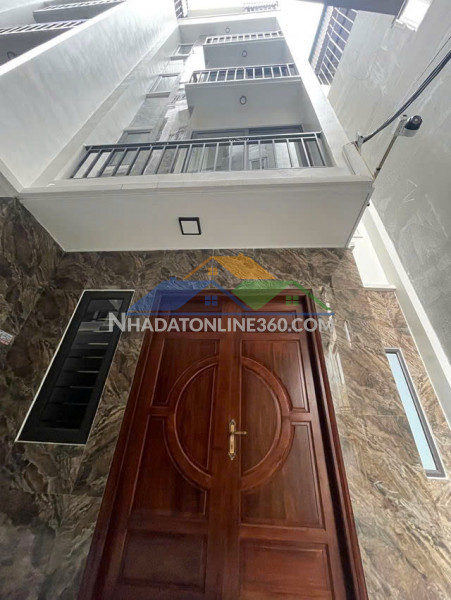 Nhà đẹp lô góc mặt ngõ 3 gác thông phố hoàng như tiếp- long biên,56m2, 4 tầng, mt 4.3m x 8.2 tỷ.