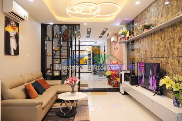 Chỉ 5.8 tỷ tl! 58m², 2tầng/2pn - hẻm xe hơi, quang trung gò vấp!