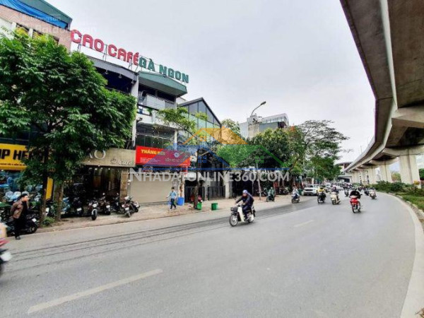 Giá tốt kinh doanh vô địch - mặt phố vip hào nam 120m2 mặt tiền khủng 10m