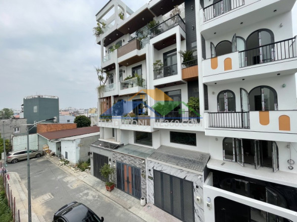 Bán nhà 100m2 5 tầng hơn 7 tỷ - hẻm 6m ngay emarkphan huy ích