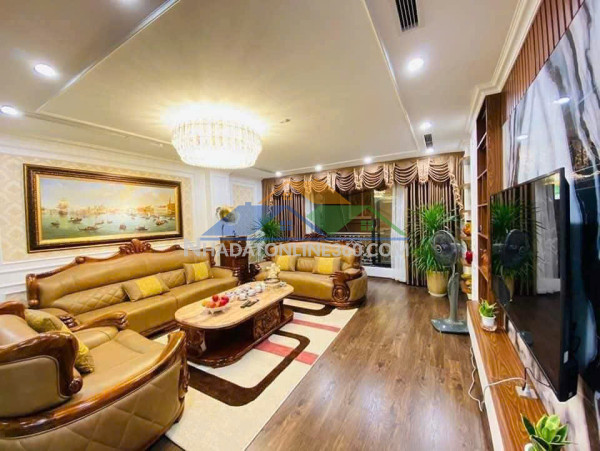 Nhà đẹp xuân thủy cầu giấy, lô góc cực thoáng, ôtô đỗ cửa, kinh doanh, 45m2 hơn 11 tỷ