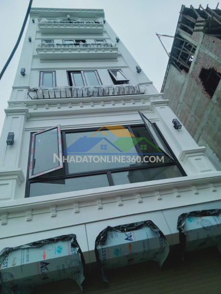 Bán nhà: tựu liệt, cách bến xe nước ngầm 1km. 50m2, 6 tầng, oto ngủ trong nhà. nhỉnh 8 đồng