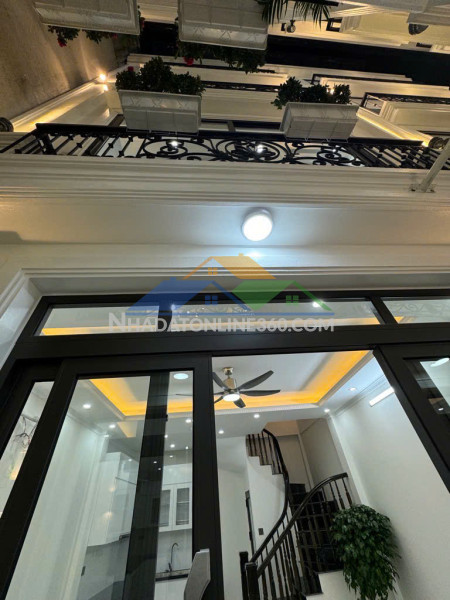 Bán nhà mới xây  yên hoà- cầu giấy- 30m2 x 5t x mt 3.8 x 7,6 tỷ
