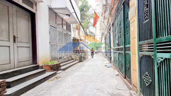 Nhà đẹp dân xây, ô tô đỗ cửa, ngõ thông ô tô tránh, 30m2, 4 tầng, giá 6 tỷ 900 triệu, tại kim giang, hoàng mai