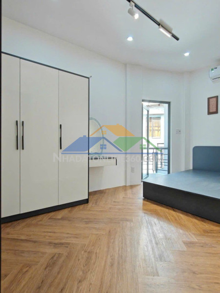 Nhỉnh 4 tỷ bình thạnh - ngang to 4.5m - 3 tầng btct - sổ đẹp nở hậu tài lộc - hxh gần nhà