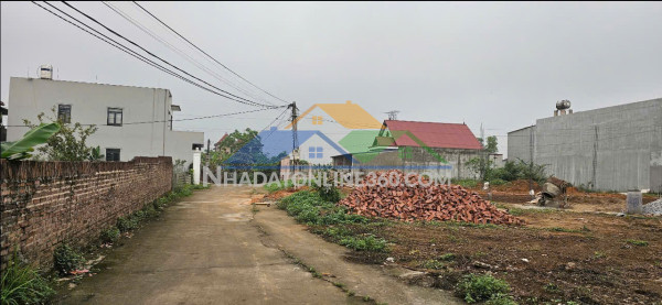 ** mình cần bán lô đất đẹp ở gần trung tâm nha trang