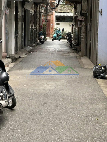 Mảnh đất siêu đẹp-phố trạm 70m,mt 4m,ngõ thông,2 ôtô tránh,ôtô vào đất,giá 12.x tỷ