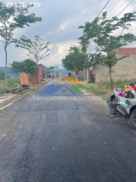 Trọn sổ 850 triệu sở hữu 100m2 sổ riêng thổ cư 1 sẹc nguyễn hoàng .lh 0799 216 799 em trinh.