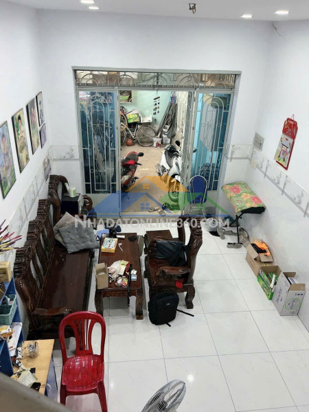 Bình tân ngay lê văn quới giáp tân phú rẻ hơn bình chánh hẻm 5m 80m2,2 tầng nhỉnh 2 tỷ