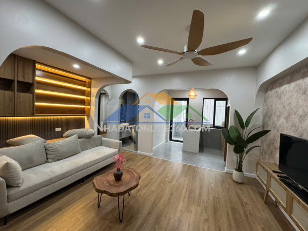 Căn hộ sổ đỏ 3 ngủ tòa vinaconex nguyễn xiển, quận hoàng mai, 104m2, 2 ban công, full nội thất đẹp, giá chỉ 6.1 tỷ