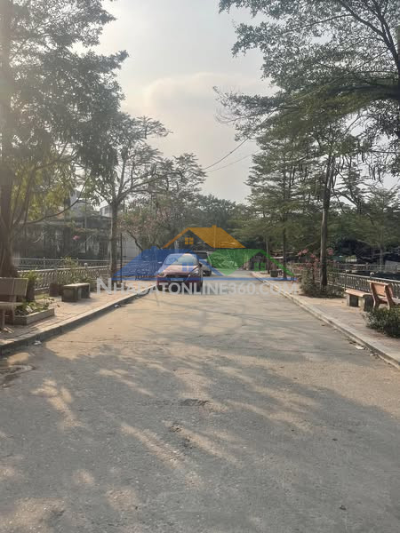 Đất vuông đẹp, giao thông thuận lợi, giáp với khu vực tiện ích, aeon, công viên thiên văn học.