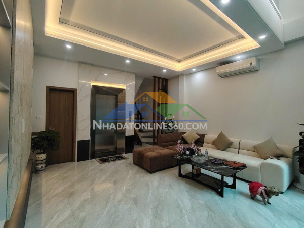 Hiếm - lõi bồ đề - lô góc - 7 tầng thang máy - ngõ ô tô vf3 - full nội thất chất - ở ngay