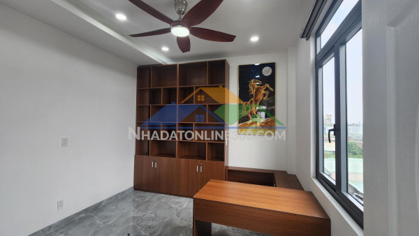 Bán nhà mặt phố q12, 40m2, 4 tầng, 3pn, 5.4 tỷ - cơ hội đầu tư sinh lời