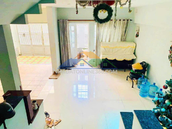 Bán nhà 1 trệt 2 lầu trung tâm lê văn sỹ quận 3- ngang gần 8m, hẻm 6m thông tứ tung, xe hơi quay đầu, đnag có dòng tiền cho thuê 30tr/ thg (hđ 6 năm )