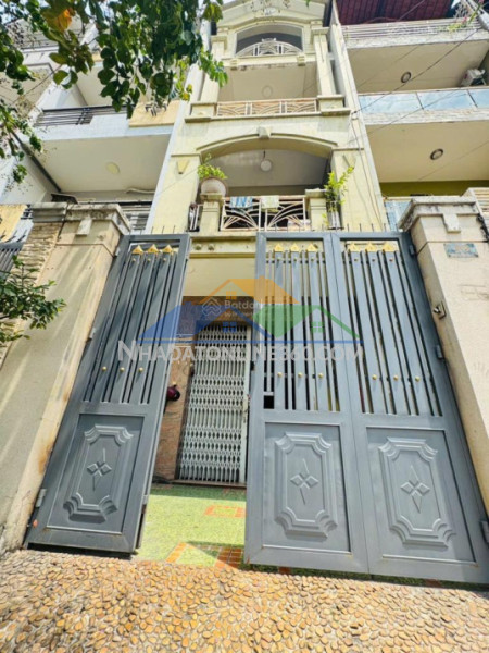 Bán nhà mặt tiền tt quận 5, trần hưng đạo, vị trí đỉnh 2 mặt tiền trước sau, chỉ 27 tỷ tl