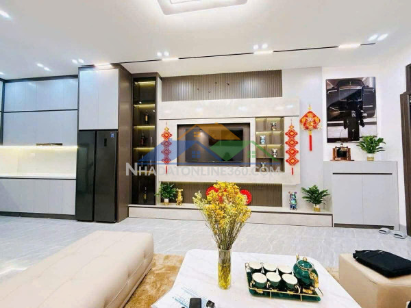 Đống đa - khâm thiên - ngõ rộng - 35 m - 4 tầng - 4 pn - 5,5 tỉ.