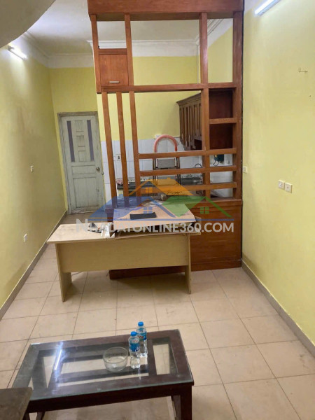 Cho thuê nhà ngõ ba gác 252 minh khai 2 tầng, 2 ngủ, 6 triệu ở gđ, nhóm đi làm ngoan
