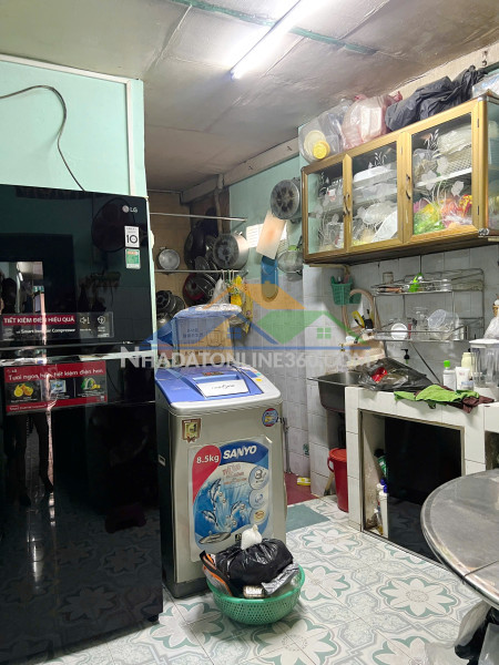 Nhà mới 2 tầng hẻm 775 ba đình p10q8 (ko qui hoạch)
