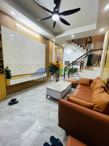 Vip mặt phố giải phóng 70 x 3 tầng, kd mọi mô hình chỉ 20 triệu vào được ngay