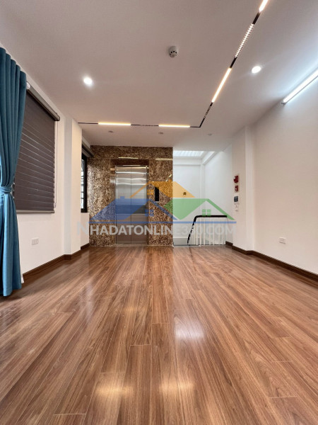 ????kinh doanh vô địch, mặt phố cốm vòng - duy tân 60/70m2 - 7t thang máy, 36 tỷ