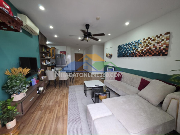 Căn hộ mặt đường phùng hưng – 2pn, 2 ban công, tặng full nội thất –3,5 tỷ